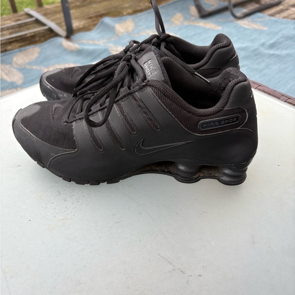 Nike Shox women’s 8.5 Black Running Shoes leopard cheetah print
